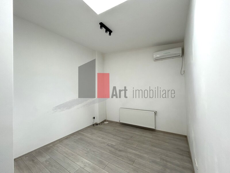 Calea Calarasilor, Matei Basarab, apartament 3 camere tip duplex.